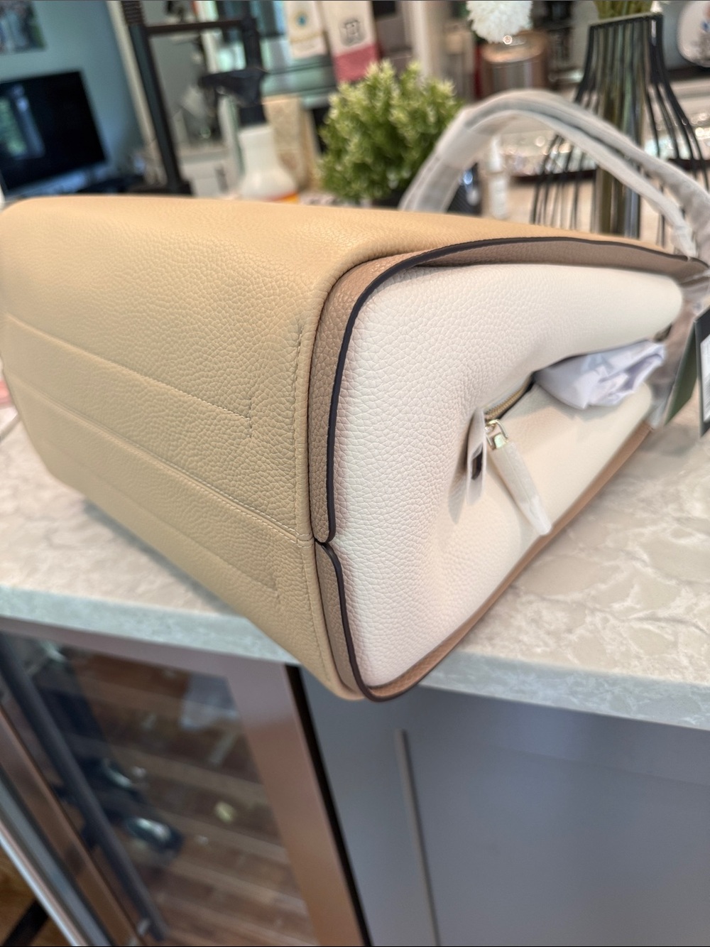 Kate Spade New York Knott Large Shoulder Bag - Picture 7 of 14